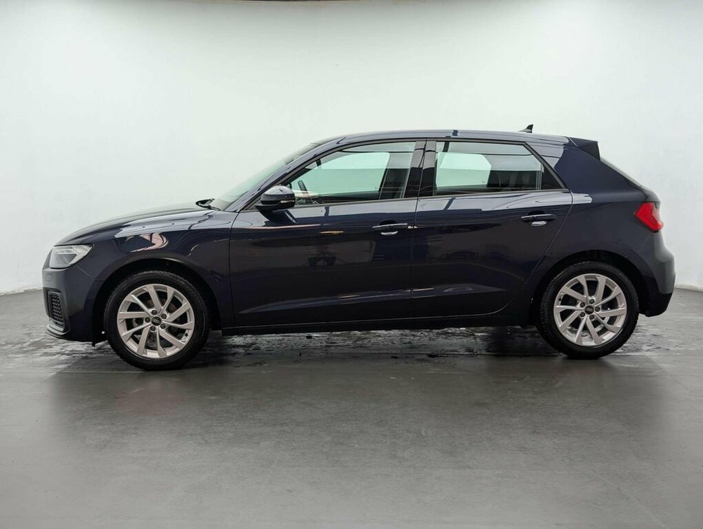 Audi A1 1L Sport RK22KRV Blue #5