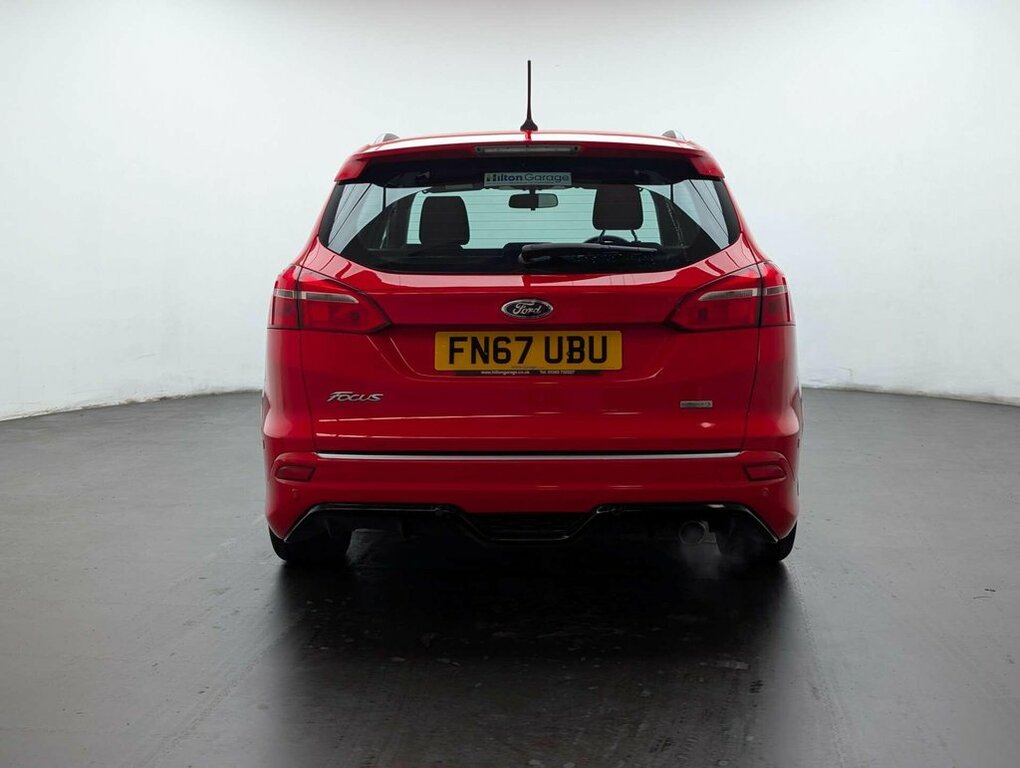 Ford Focus 1.5L St-line FN67UBU Red #4