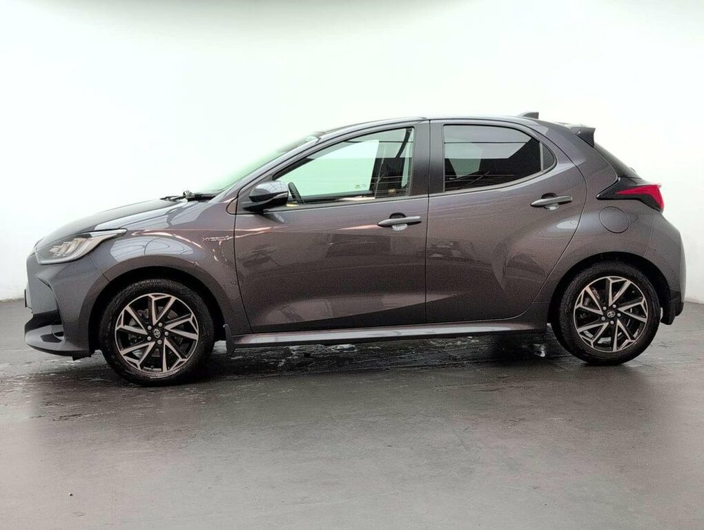 Toyota Yaris 1.5L Design FG21OJT Grey #5