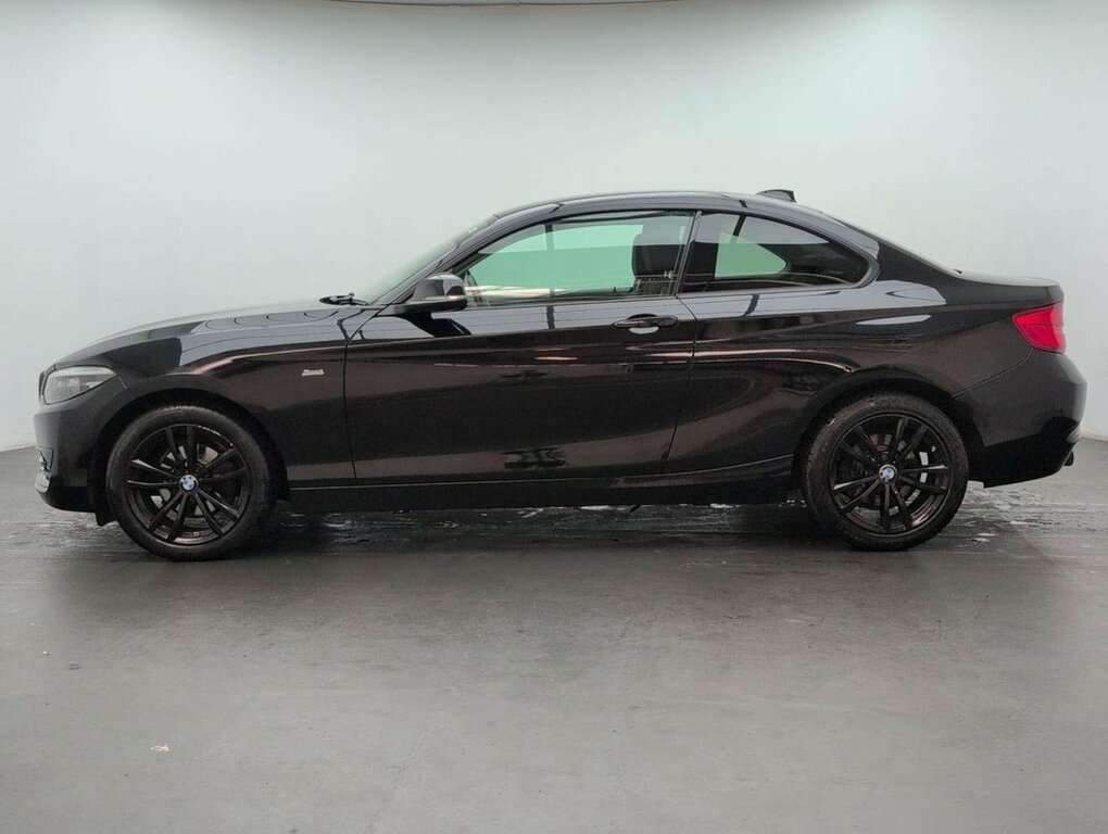 BMW 2 Series 1.5L Sport MF18GHN Black #5