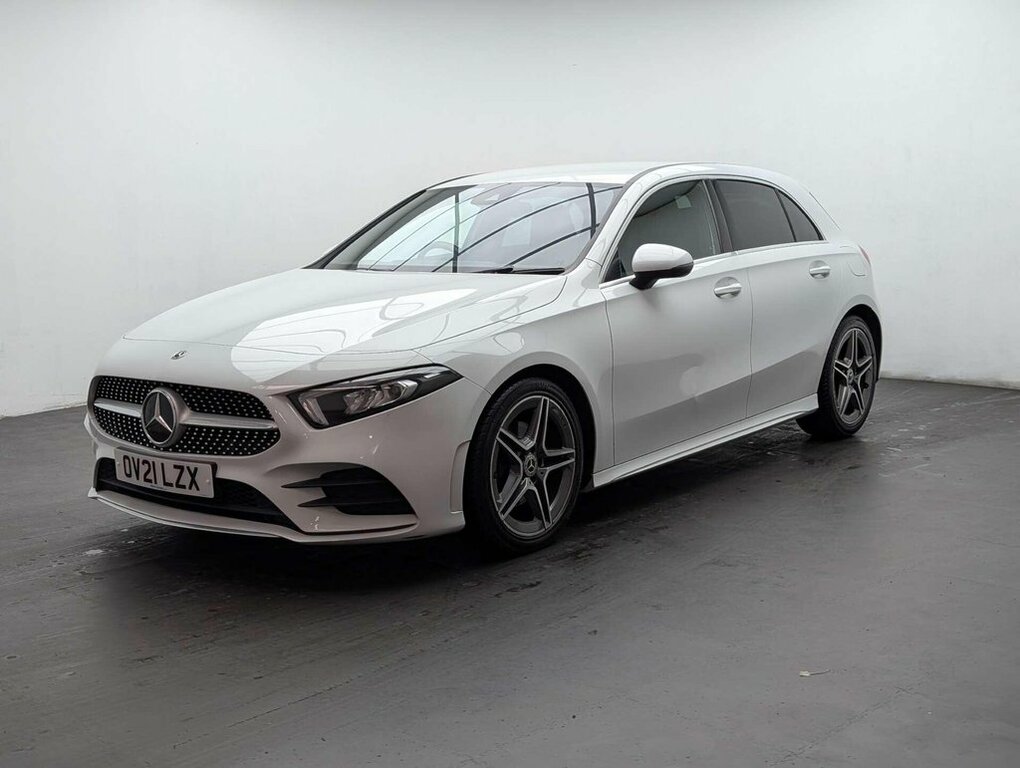 Mercedes-Benz A Class 1.3L Amg Line OV21LZX White #4