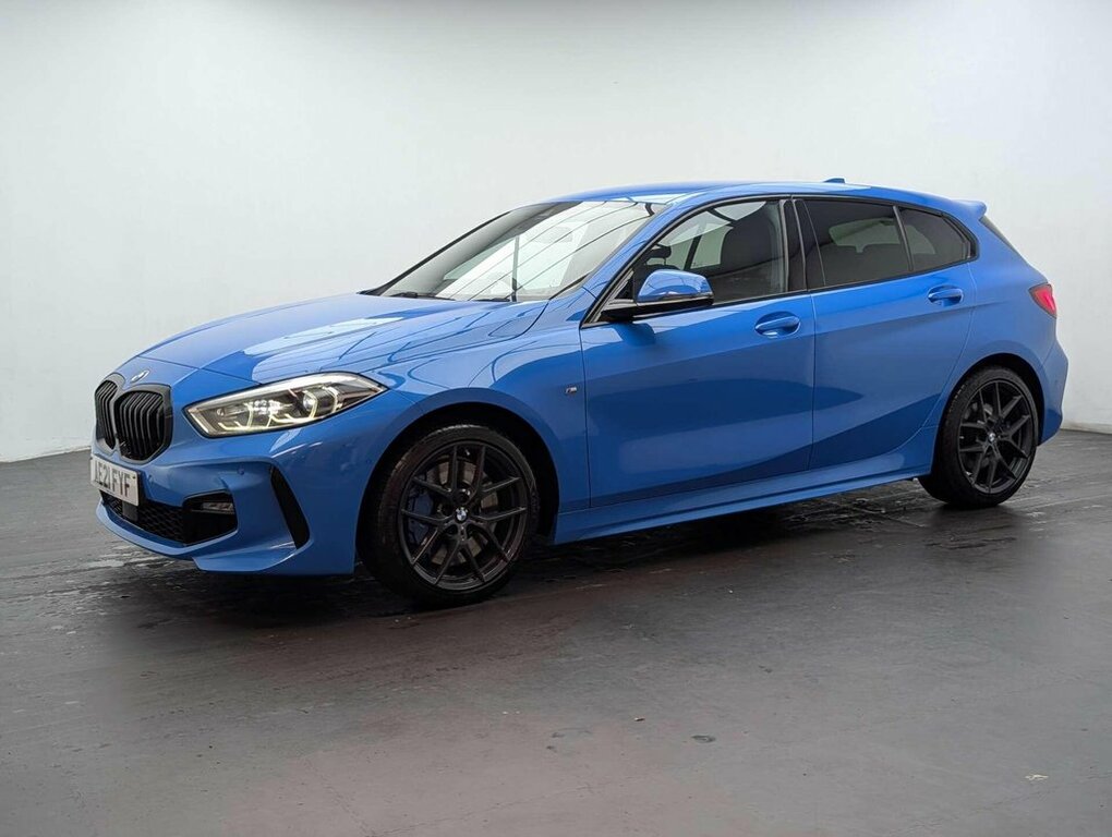 BMW 1 Series 1.5L M Sport AE21FYF Blue #4