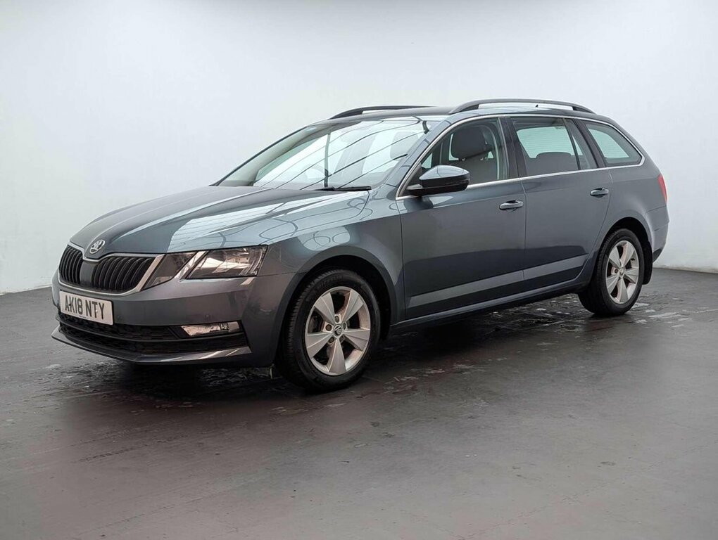 Skoda Octavia 1L Se Technology Grey #4