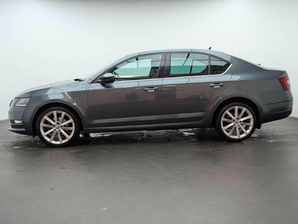 Skoda Octavia 1.4L Se L Grey #5