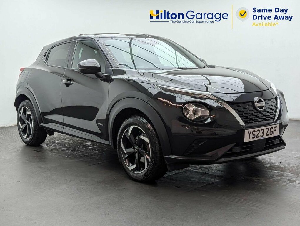Nissan Juke 1.6L N-connecta Black