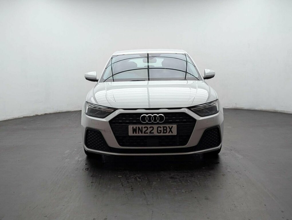 Audi A1 1L Technik WN22GBX White #3
