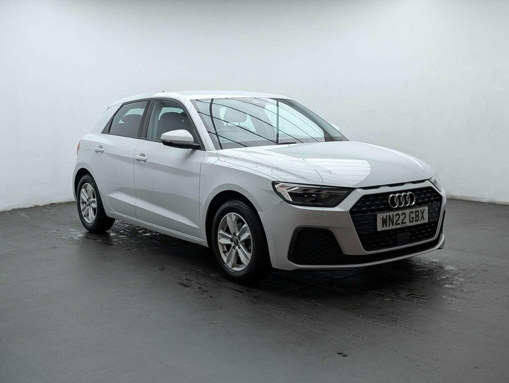 Audi A1 1L Technik WN22GBX White #2