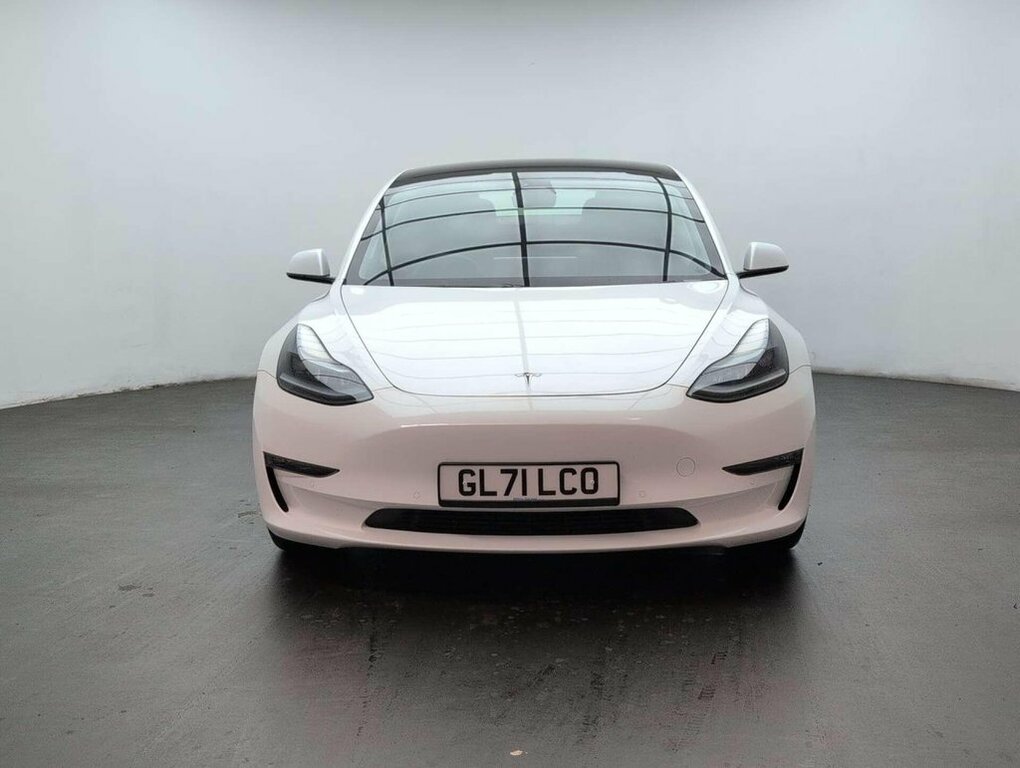 Tesla Model 3 Saloon GL71LCO White #3