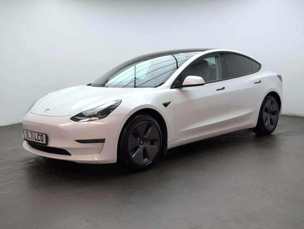 Tesla Model 3 Saloon GL71LCO White #4