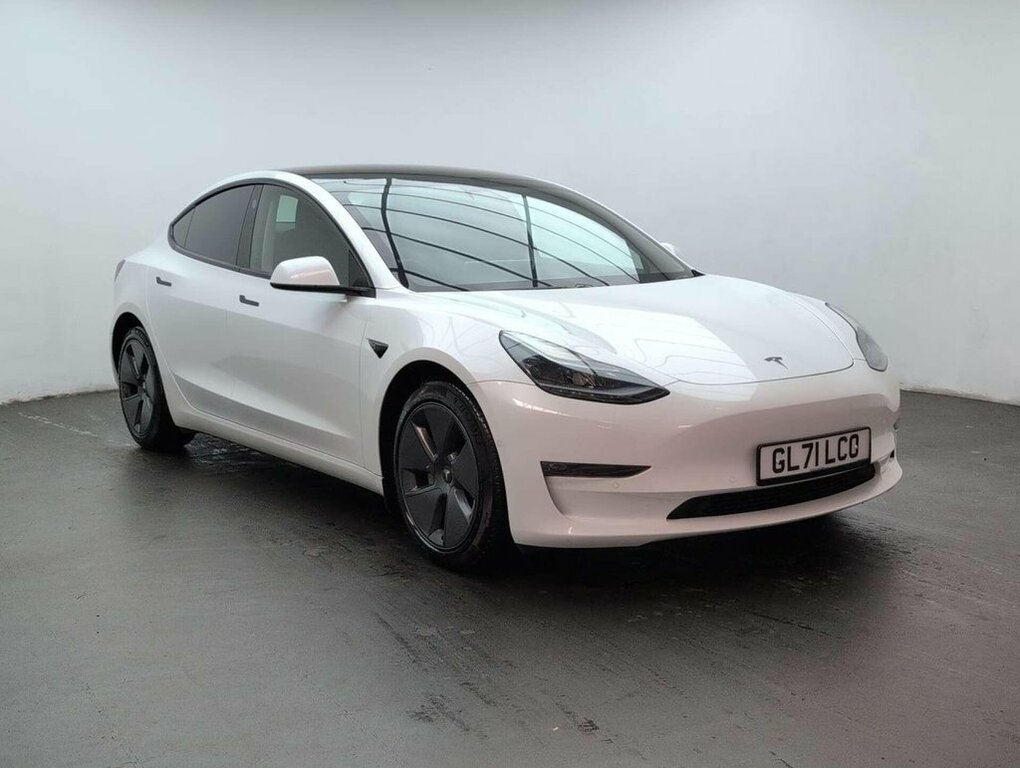 Tesla Model 3 Saloon GL71LCO White #2