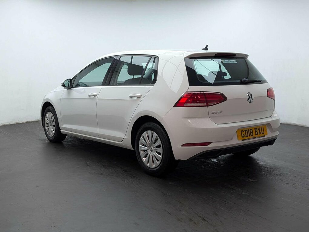 Volkswagen Golf 1.4L S White #6