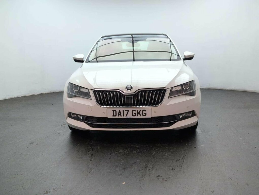 Skoda Superb 2.0 Superb Laurin Klement Tdi 4X4 4Wd DA17GKG White #3