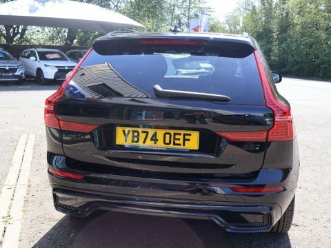 Volvo XC60 2.0 B5 Mhev YB74OEF #4