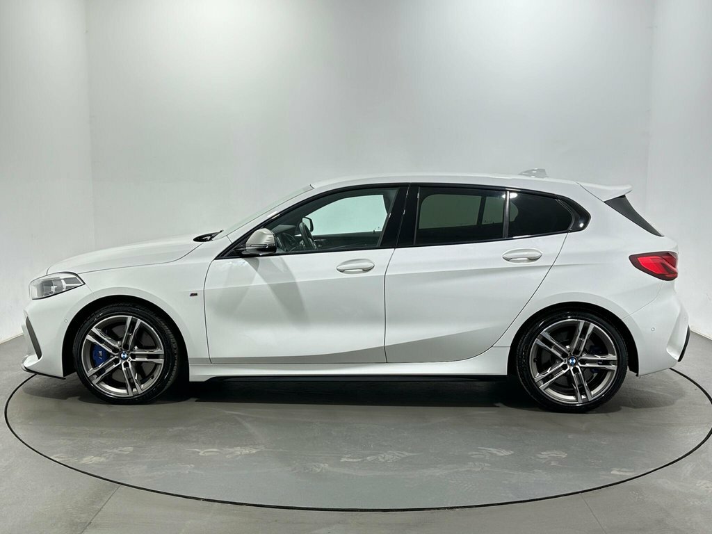 BMW 1 Series Hatchback FT70RKX White #4