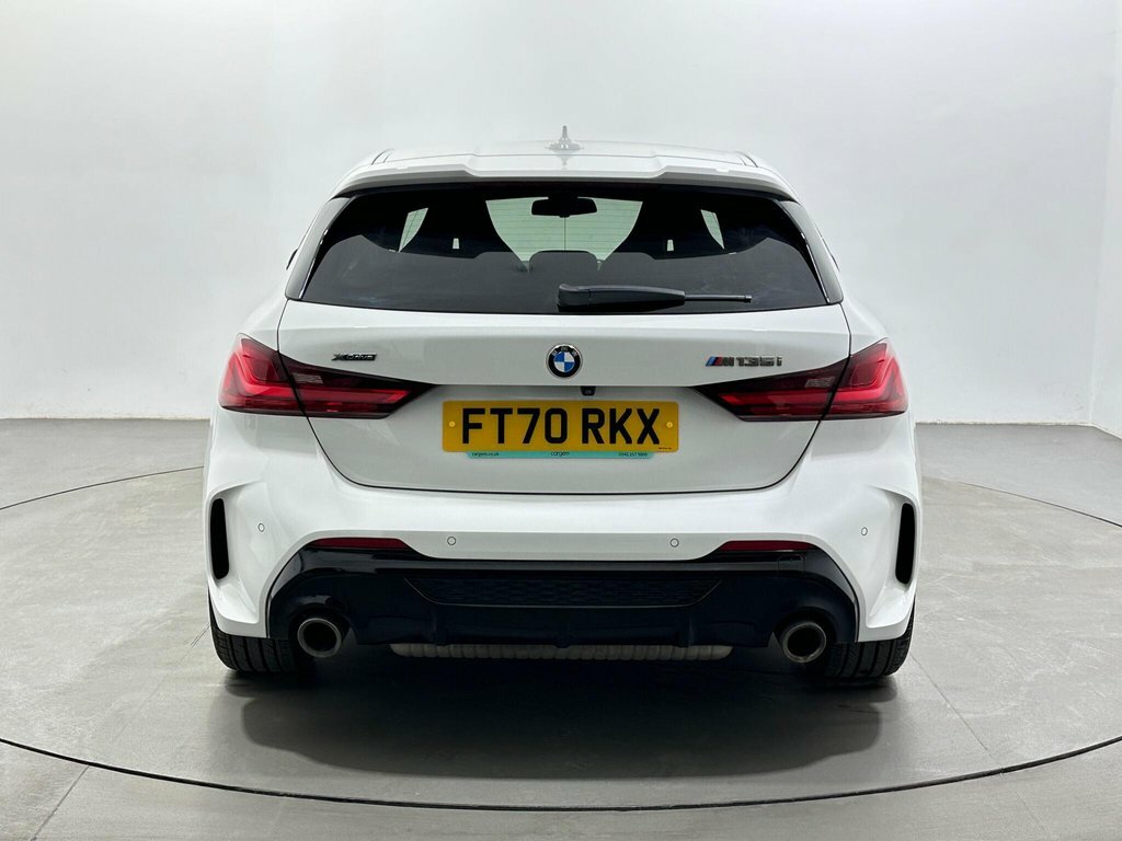 BMW 1 Series Hatchback FT70RKX White #6