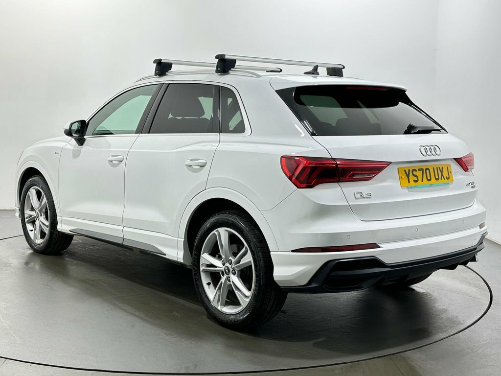 Audi Q3 2L S Line YS70UXJ White #5