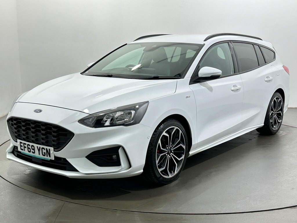 Ford Focus 1.5L St-line X EF69YGN White #3