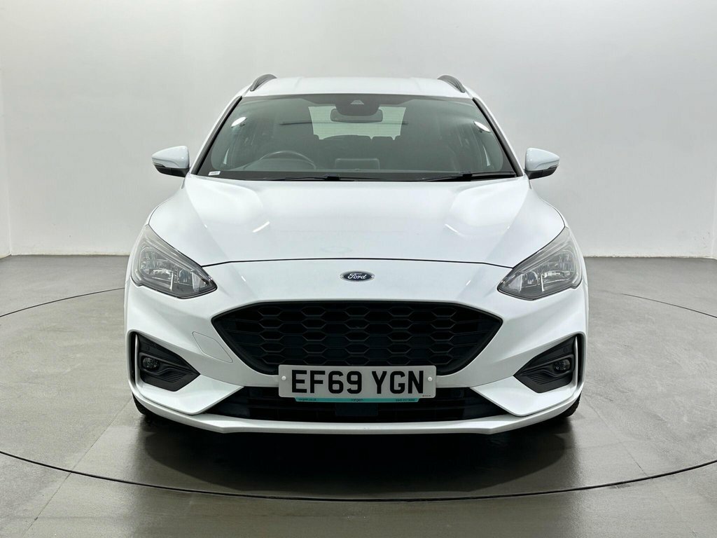 Ford Focus 1.5L St-line X EF69YGN White #2
