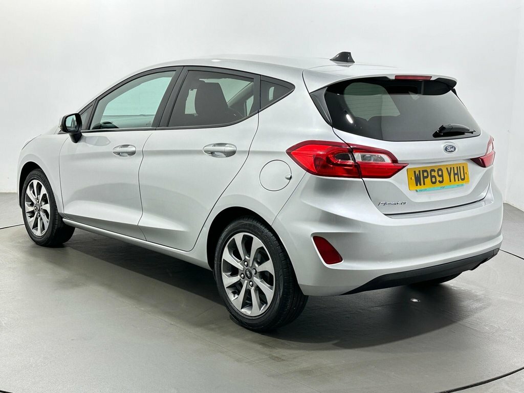 Ford Fiesta 1.1L Trend WP69YHU Silver #5