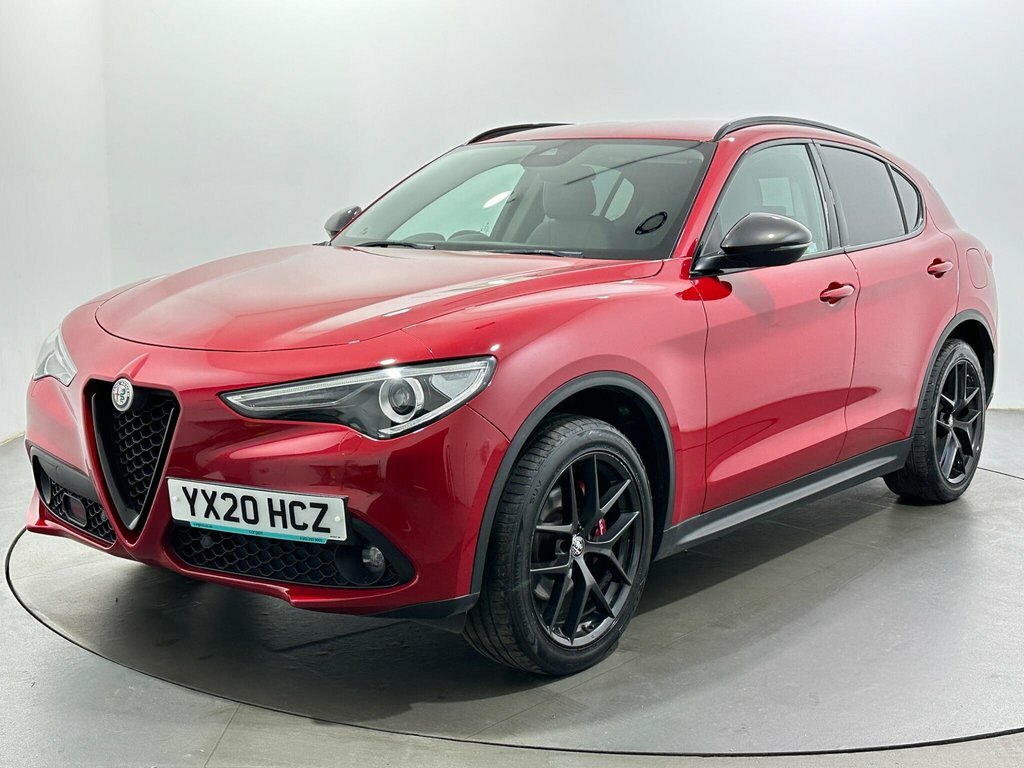 Alfa Romeo Stelvio 2.2L Nero Edizione Red #3