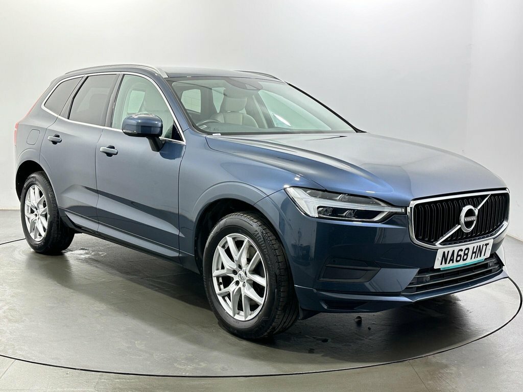 Volvo XC60 2L Momentum Blue