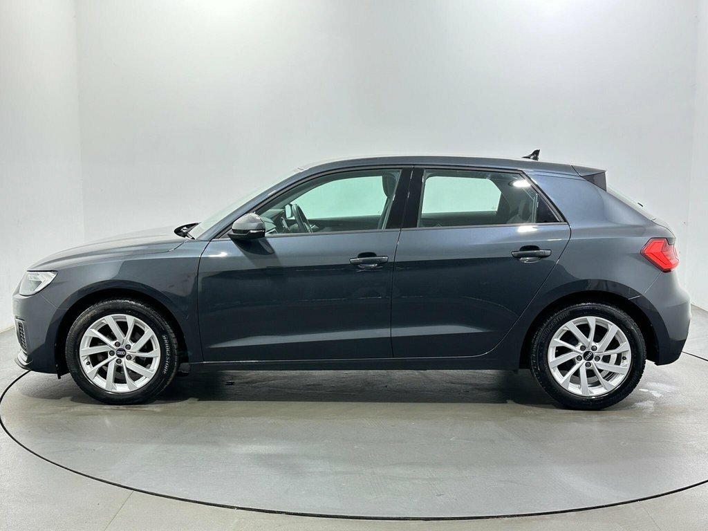 Audi A1 1L Sport CA22ZKU Grey #4