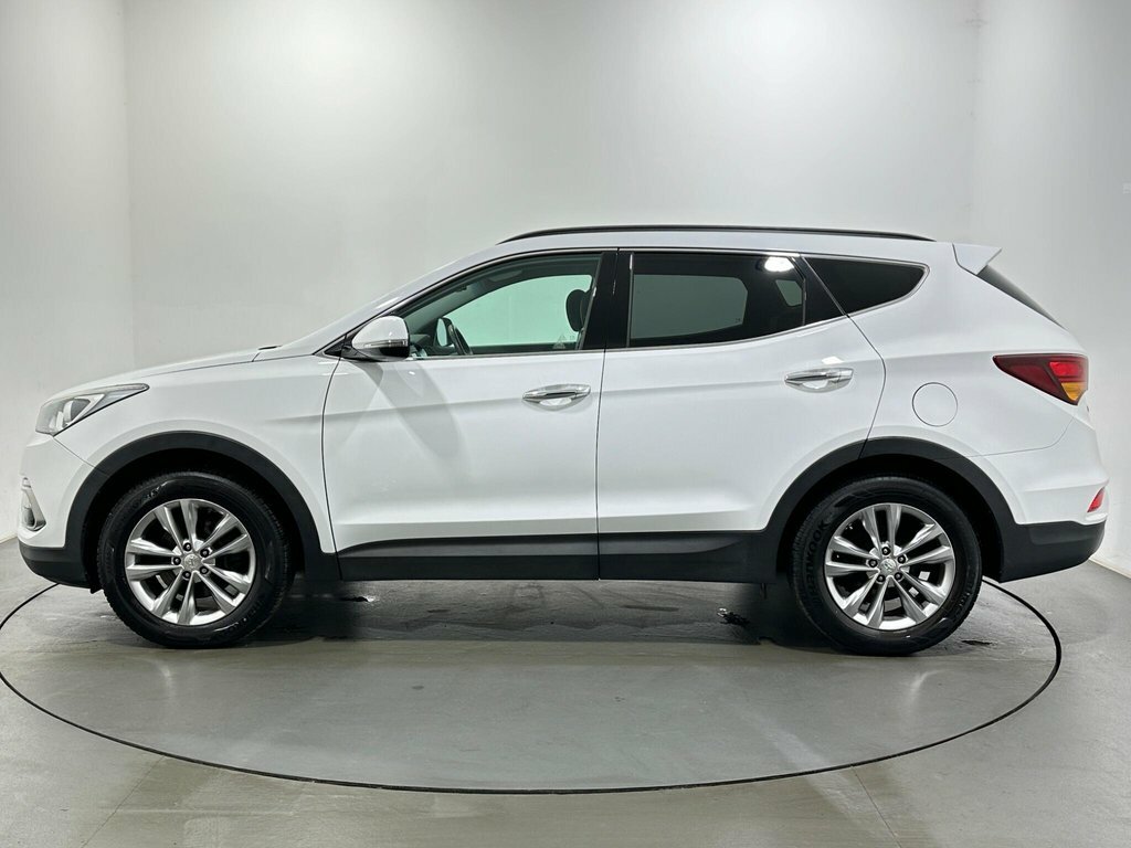 Hyundai Santa Fe 2.2L Premium HT18ETZ White #4
