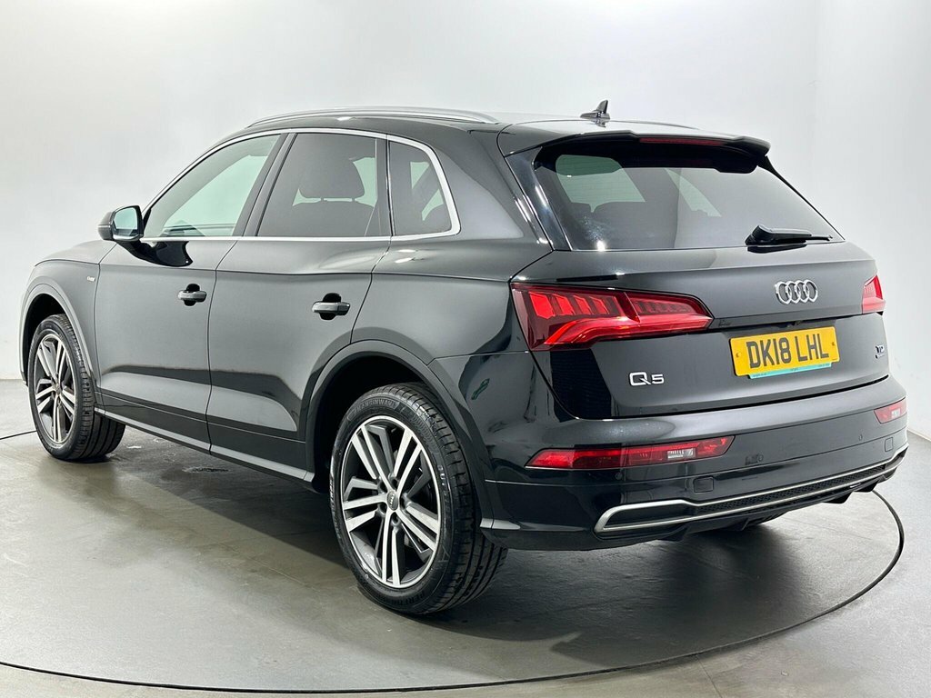 Audi Q5 2L S Line DK18LHL Black #5