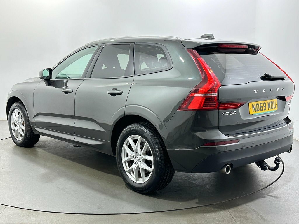 Volvo XC60 2L Momentum ND69MDU Grey #5