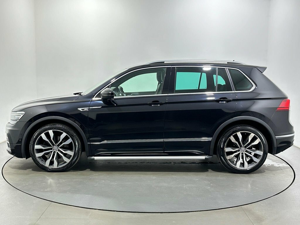 Volkswagen Tiguan 2L R-line Tech SL69XNB Black #4