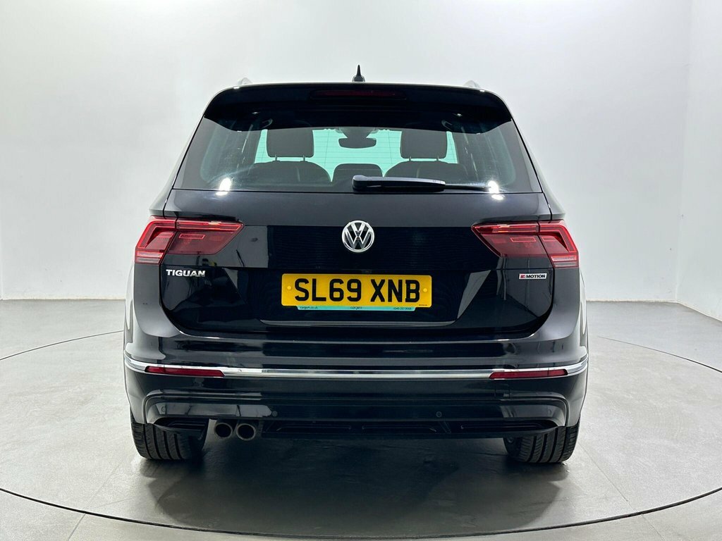 Volkswagen Tiguan 2L R-line Tech SL69XNB Black #6