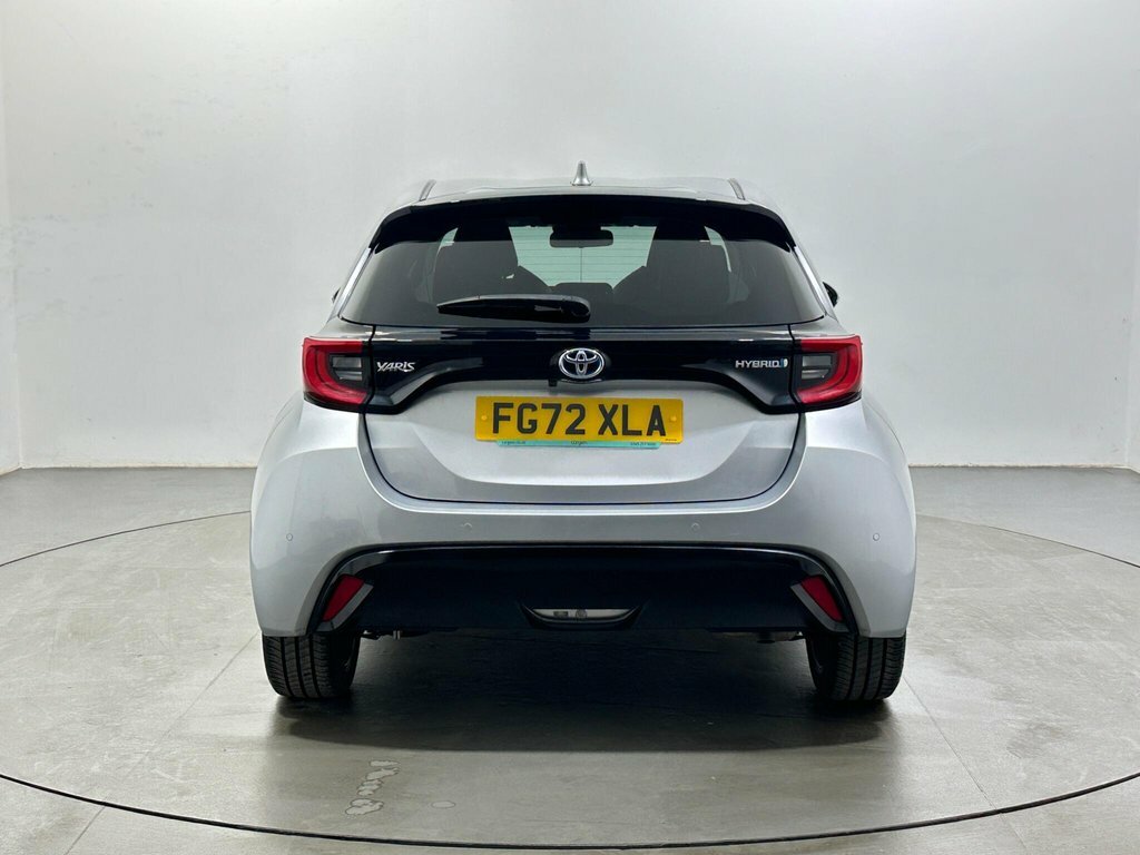 Toyota Yaris 1.5L Excel FG72XLA Silver #6
