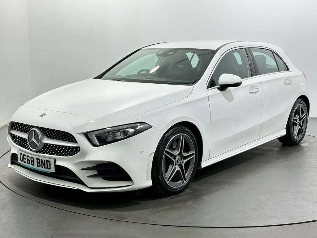 Mercedes-Benz A Class 2L Amg Line OE68BND White #3