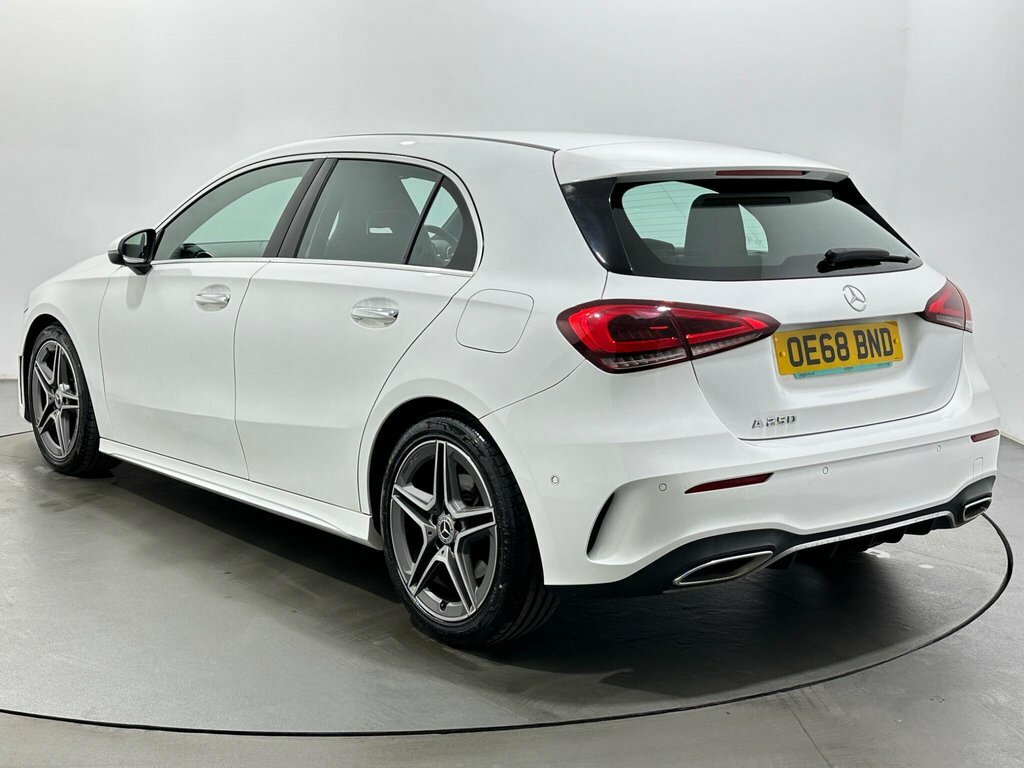 Mercedes-Benz A Class 2L Amg Line OE68BND White #5