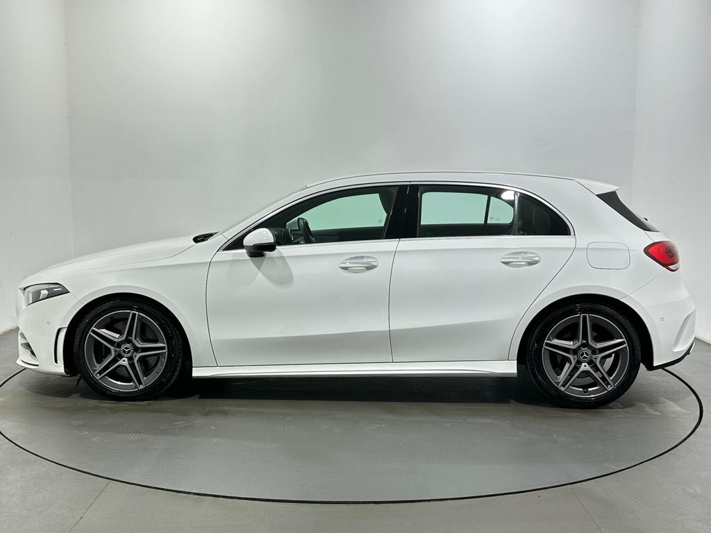 Mercedes-Benz A Class 2L Amg Line OE68BND White #4