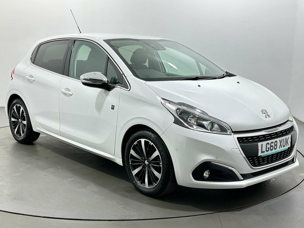 Peugeot 208 1.2L Tech Edition White