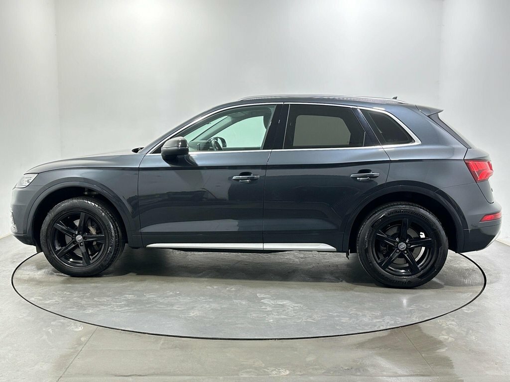 Audi Q5 2L Sport YG68FVN Grey #4