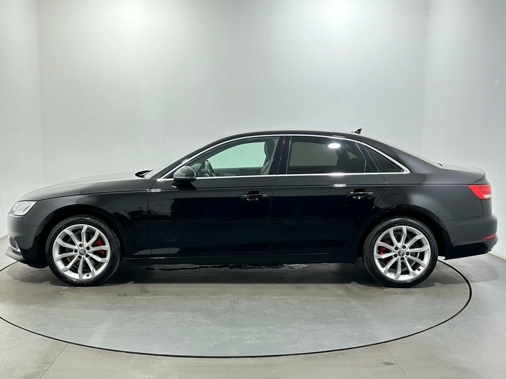 Audi A4 2L Sport ML19UWG Black #4
