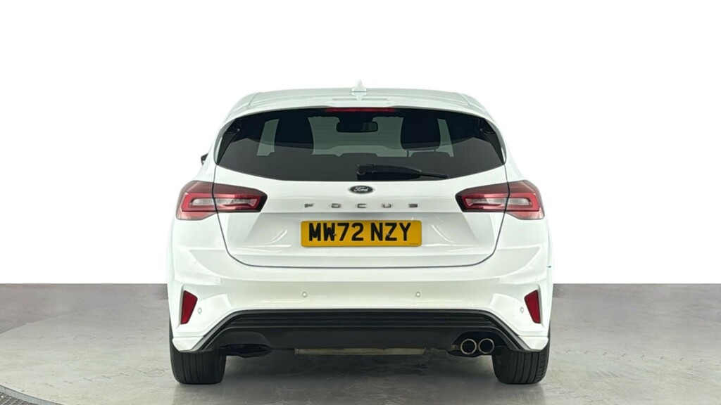 Ford Focus 1.0T Ecoboost St-line Hatchback MW72NZY White #5
