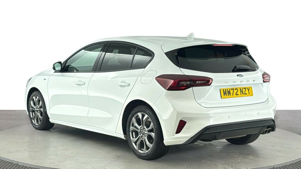 Ford Focus 1.0T Ecoboost St-line Hatchback MW72NZY White #6