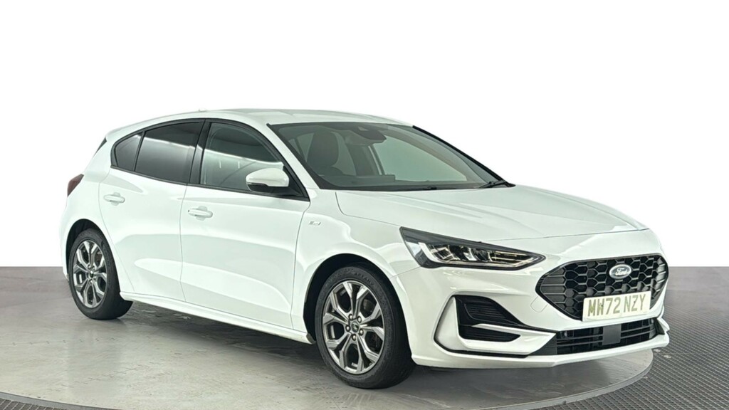 Ford Focus 1.0T Ecoboost St-line Hatchback MW72NZY White #2
