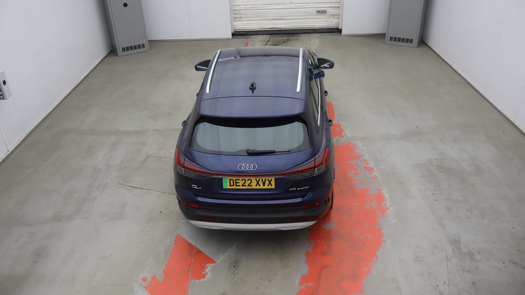 Audi Q4 E Tron 40 Sport Suv 82Kwh 204 Ps DE22XVX Blue #3