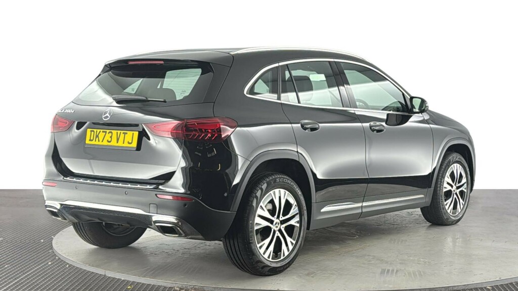 Mercedes-Benz GLA Class 2.0 Gla200d Sport Executive Suv 8G-dc DK73VTJ Black #4