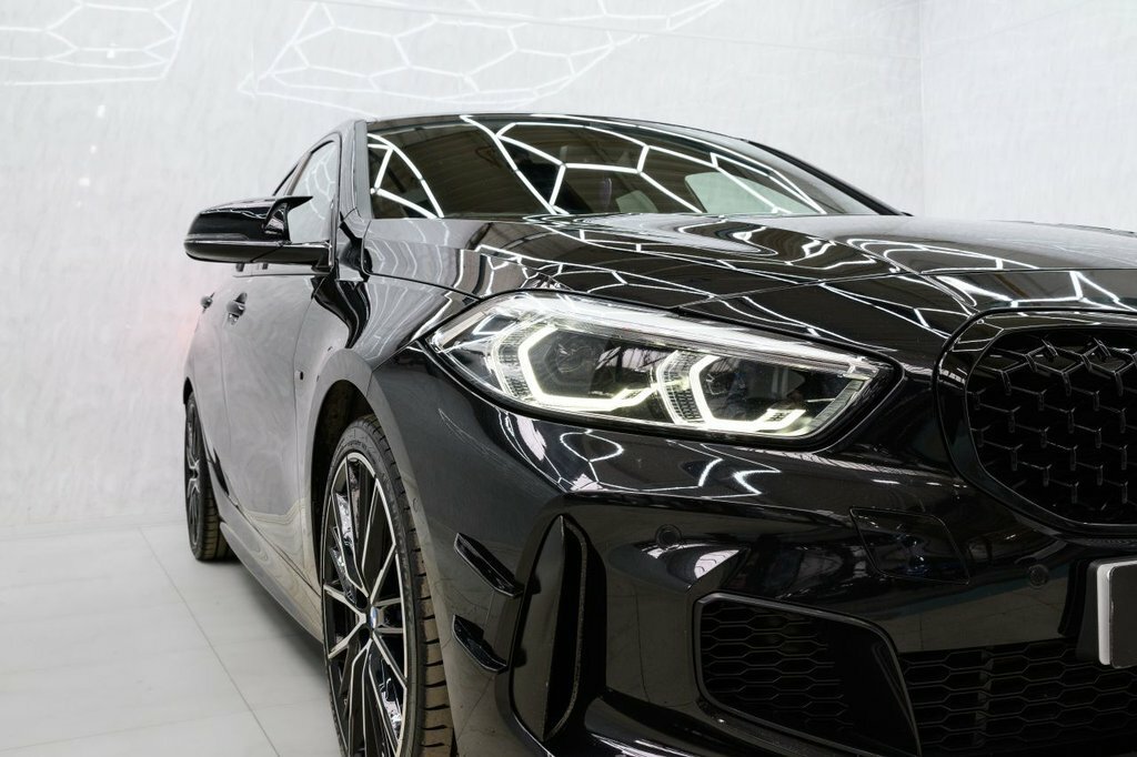 BMW 1 Series 2L Null Black #2