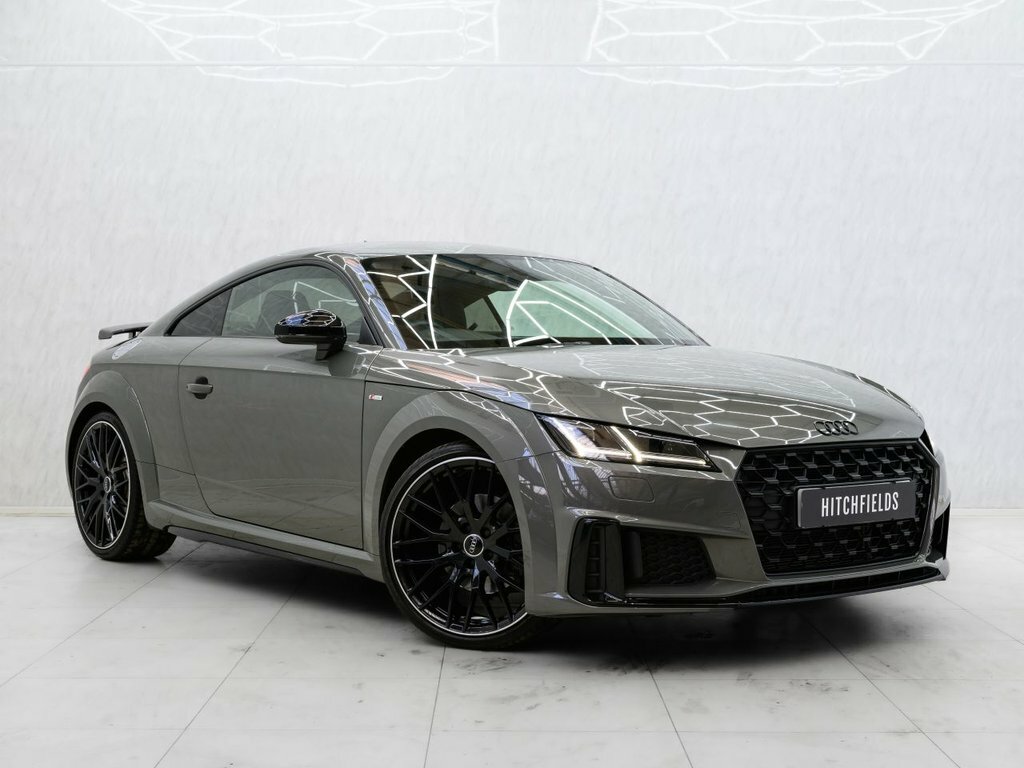 Audi TT 2L Black Edition Grey