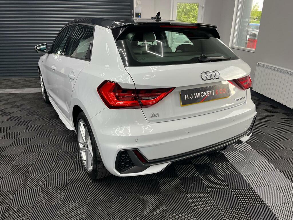 Audi A1 Hatchback 1.5 Tfsi 35 S Line Sportback S Tronic Eu WG20VUL White #2