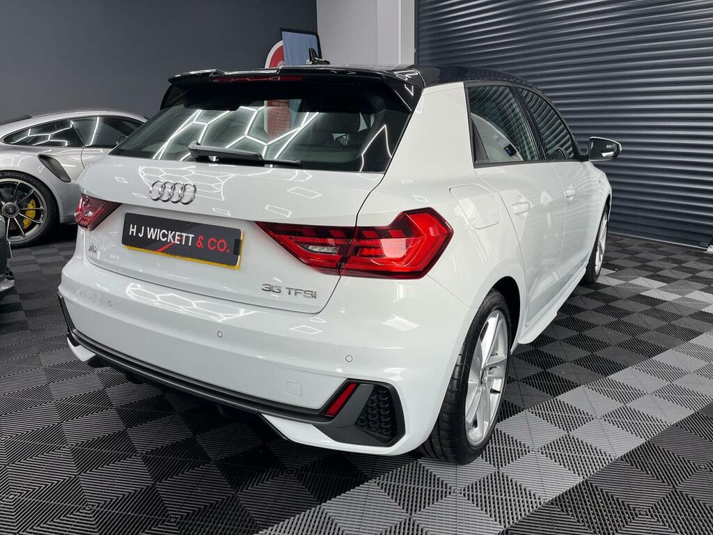 Audi A1 Hatchback 1.5 Tfsi 35 S Line Sportback S Tronic Eu WG20VUL White #4
