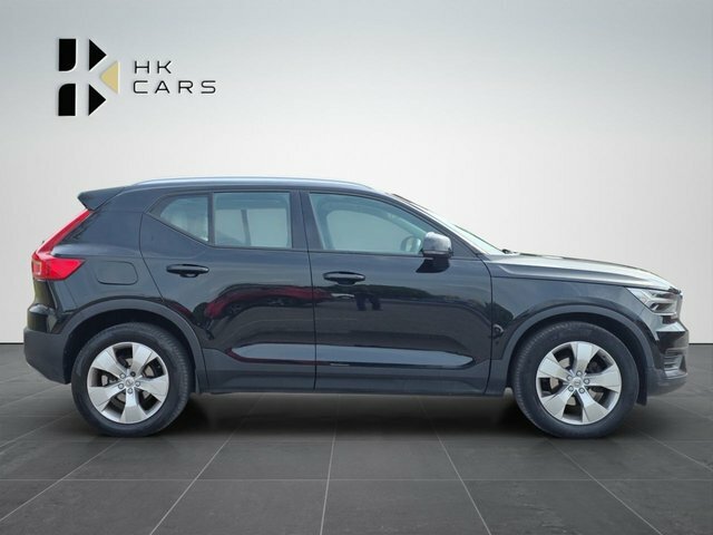 Volvo XC40 2.0 D3 Momentum Suv Euro 6 S S DC19ASU Black #4