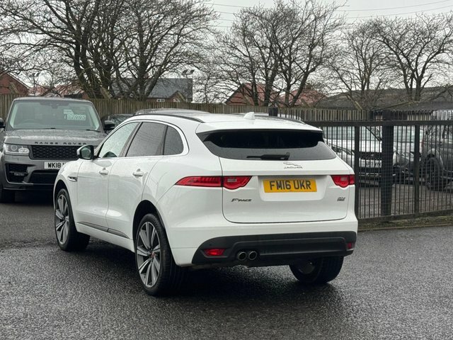 Jaguar F-Pace 2016 2.0 D180 R-sport Awd Euro 6 Ss FM16UKR White #5