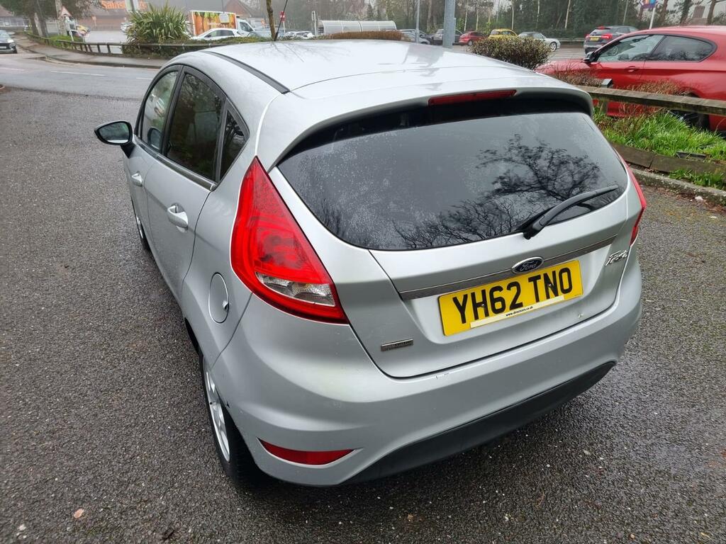 Ford Fiesta Titanium Silver #5